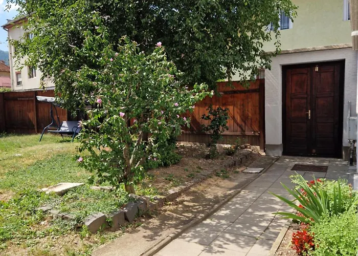 Sunny Town House Villa