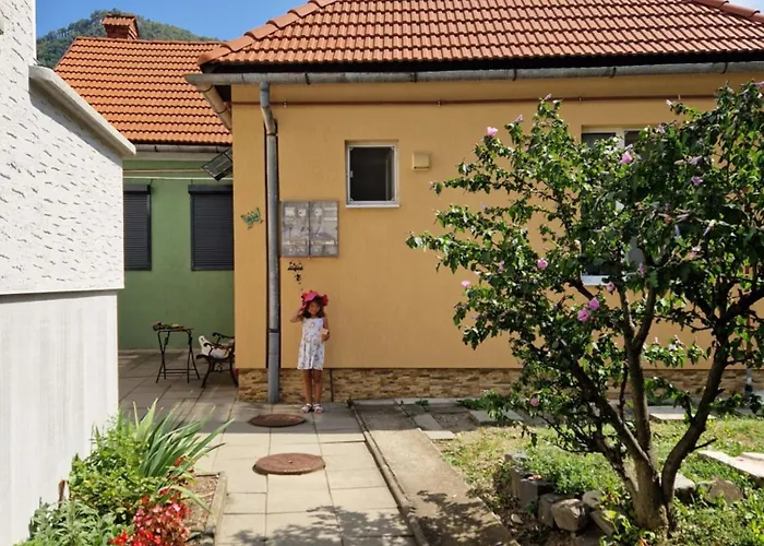 Villa Sunny Town House *